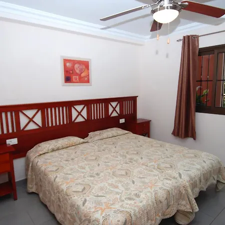 Beachfront Americas - Trg * Playa de las Americas (Tenerife)