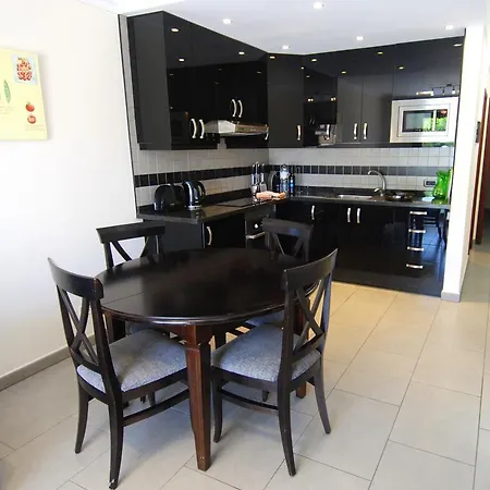 Beachfront Americas - Trg Apartament