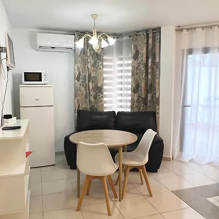 Beachfront Americas - Trg Appartement