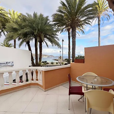 Beachfront Americas - Trg Appartement *