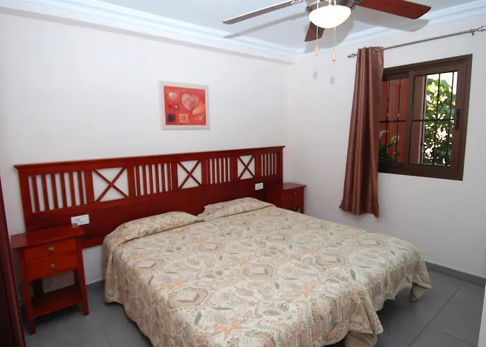 Beachfront Americas - Trg * Πλάγια ντε λας Αμέρικας