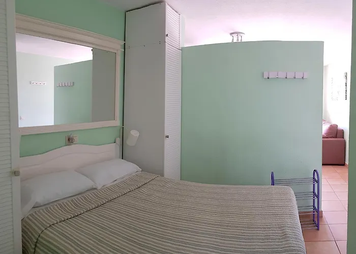 Beachfront Americas - Trg *