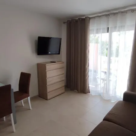 Beachfront Americas - Trg Apartment Playa de las Americas (Tenerife)