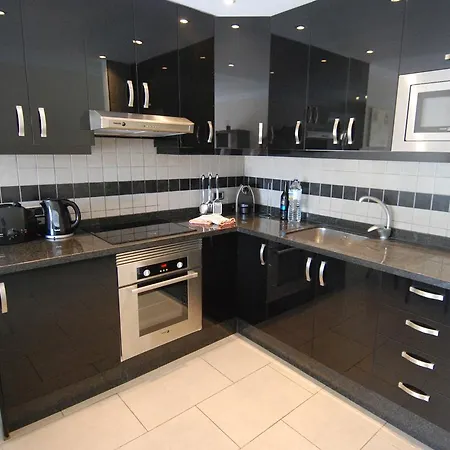 Beachfront Americas - Trg Плая-де-лас-Америкас