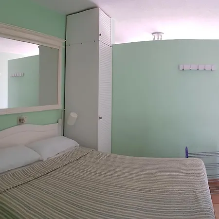 Beachfront Americas - Trg *