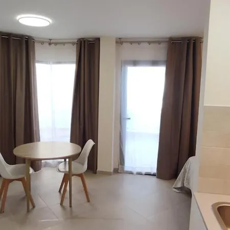 Beachfront Americas - Trg * Плая-де-лас-Америкас